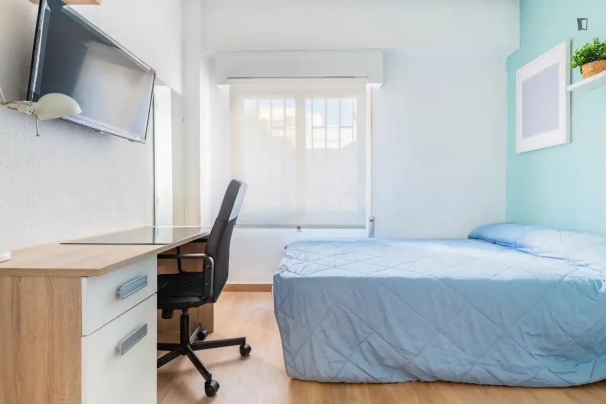 Schlafzimmer von Wohnungen zur untervermieten in Castellón de la Plana / Castelló de la Plana mit Möbliert, Waschmaschine und Mikrowelle
