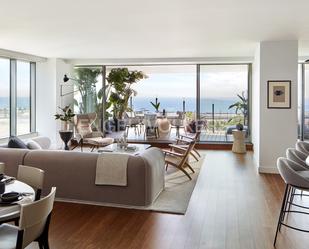 Living room of Apartment for sale in  Barcelona Capital  with Air Conditioner, Heating and Parquet flooring