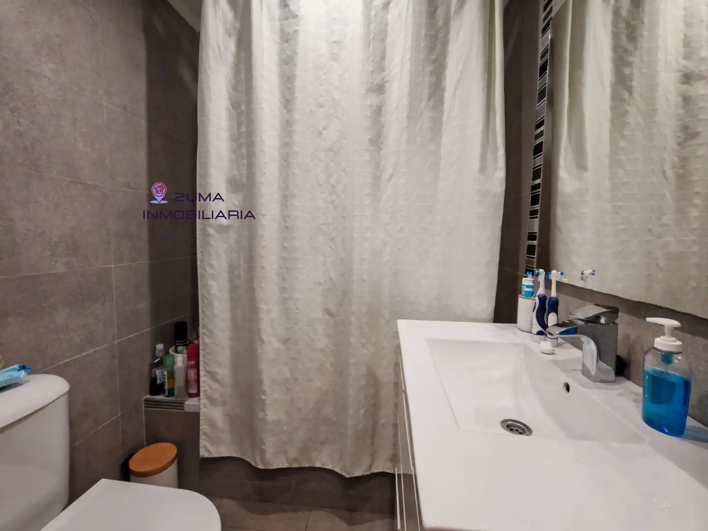 Bany de Pis en venda en Málaga amb Aire condicionat, Calefacció i Terrassa