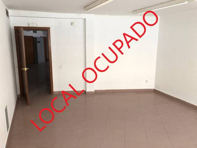 Local comercial en Venta en Calle Nuria en La Maurina
