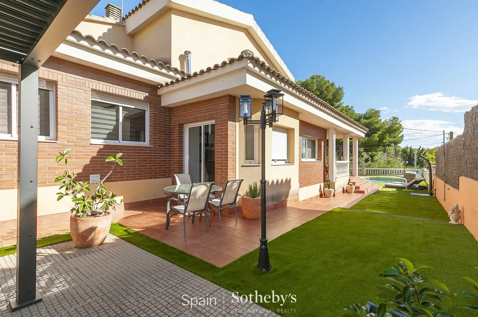 House with pool for sale in Mas d'En Serra - Els Cards, imagen 5