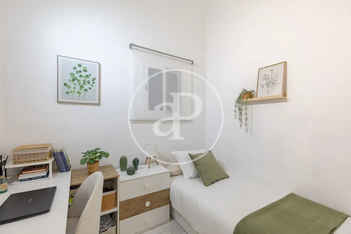 Habitación de Piso en venta en Barcelona con Calefacción y Terraza