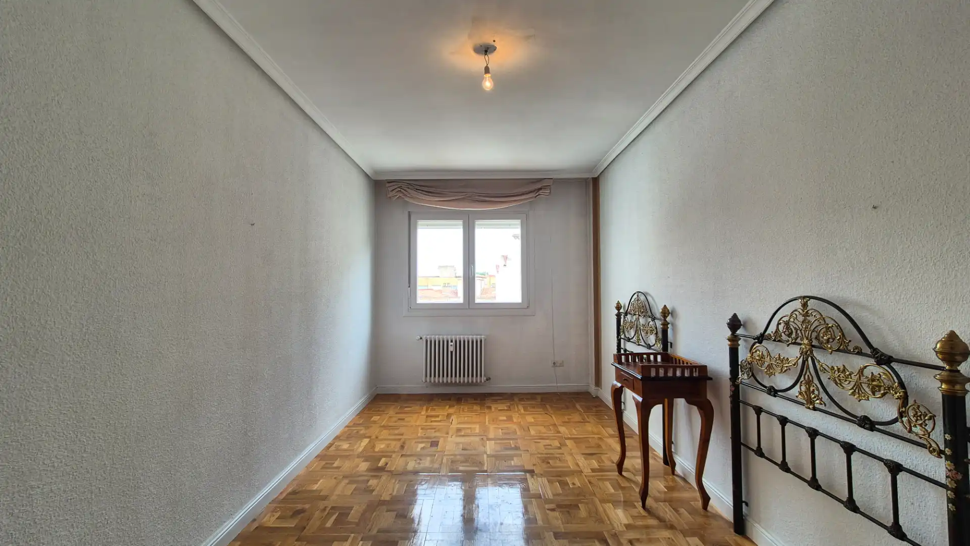 Habitación de Piso en venta en Palencia con Calefacción, Terraza y Trastero