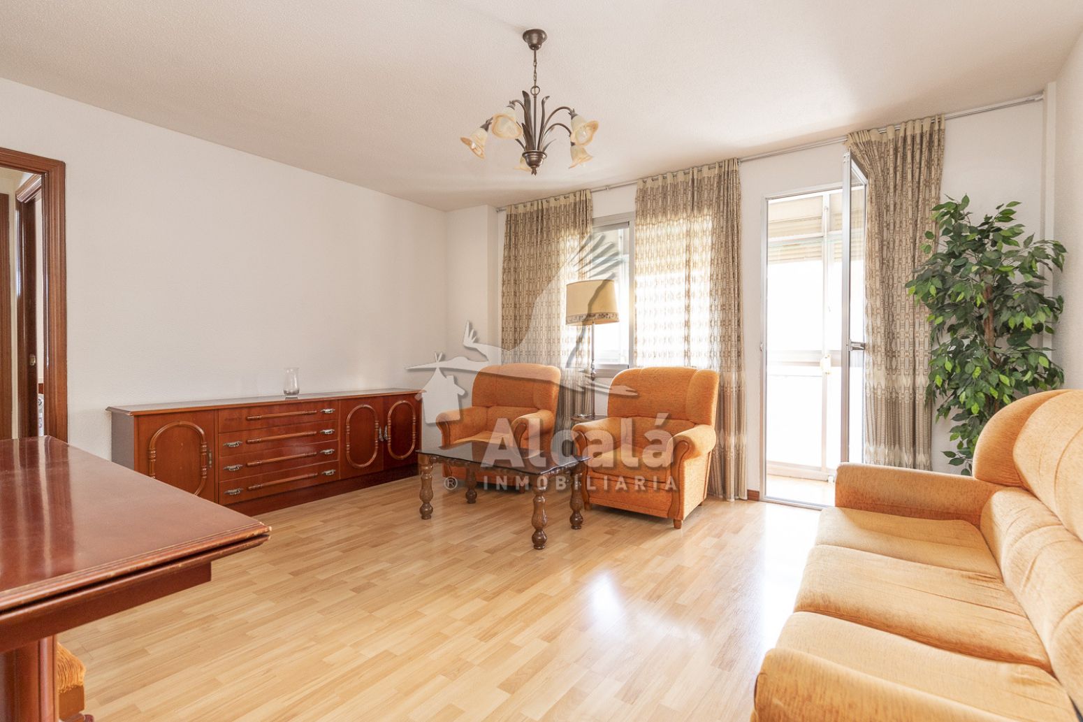 Flat for sale in Caballería Española