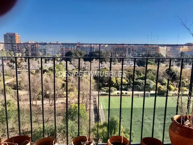 Vista exterior de Piso de alquiler en Valencia con Aire acondicionado, Calefacción y Parquet