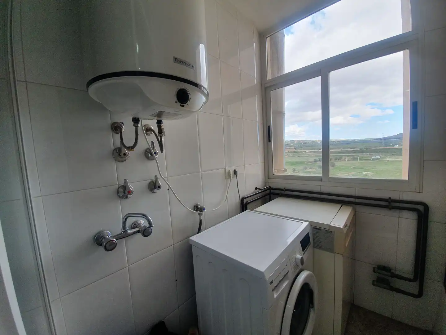 Badezimmer von Wohnung zum Verkauf in Guadix mit Terrasse, Möbliert und Balkon