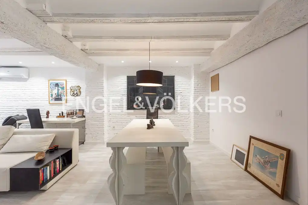 Piso en venta en Valencia con Aire acondicionado, Calefacción y Terraza