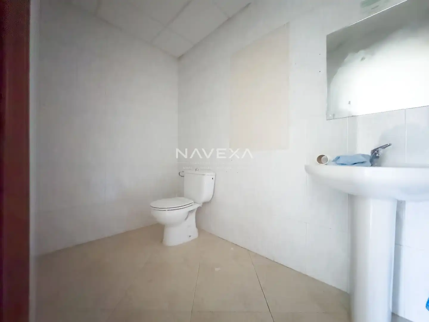Bathroom of Industrial buildings for rent in Pinto