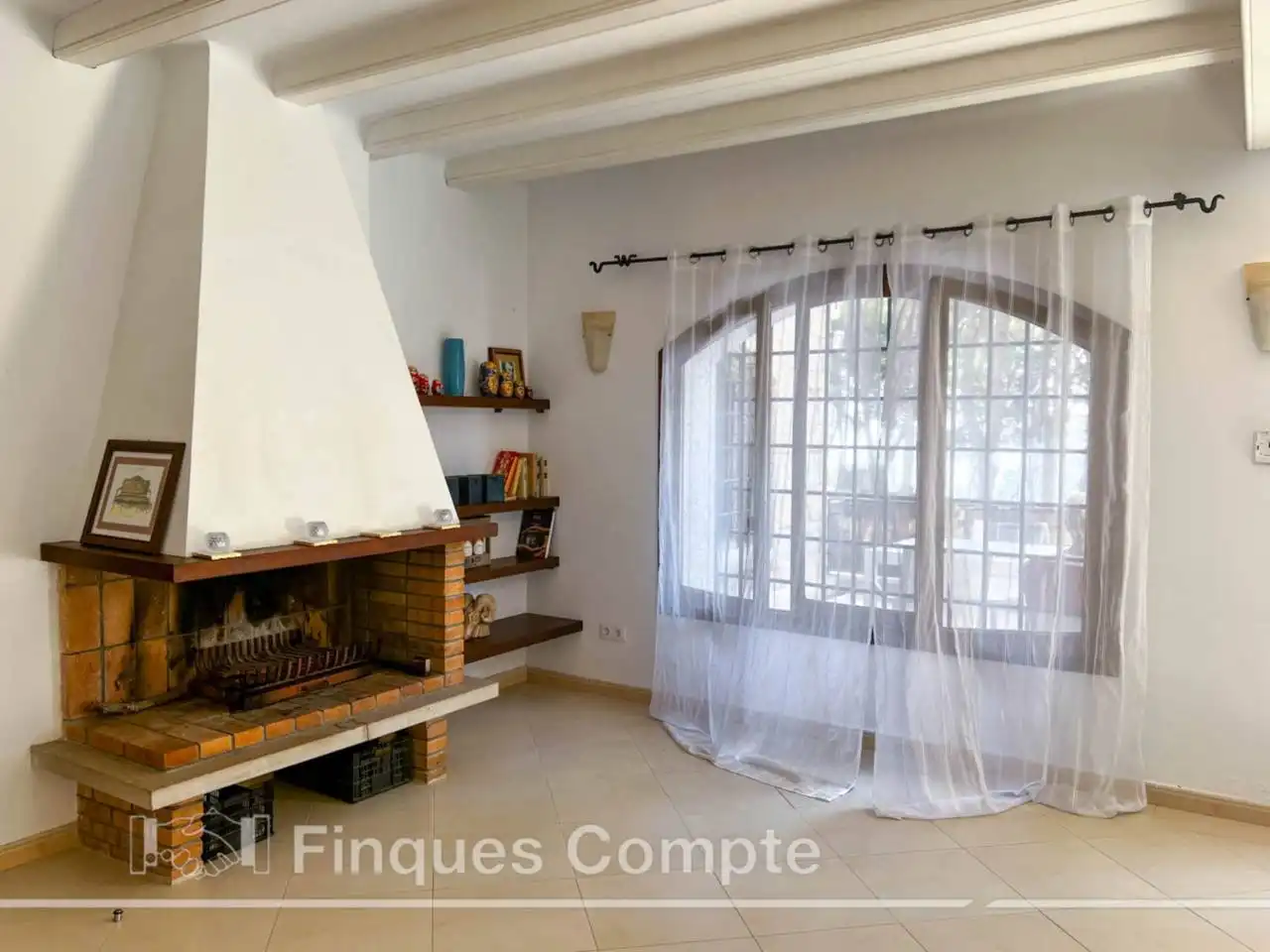 Sala de estar de Casa o chalet en venta en Roda de Berà con Jardín privado, Terraza y Piscina