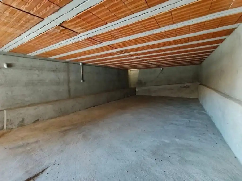 Nau industrial en venda en La Puebla de Montalbán