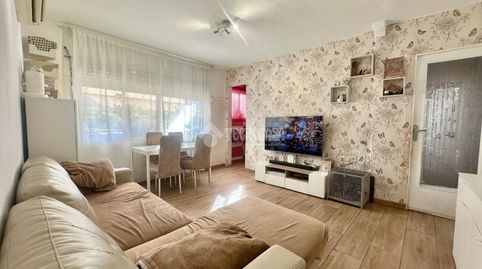 Foto 3 de Piso en venta en El Besós i el Maresme, Barcelona Capital