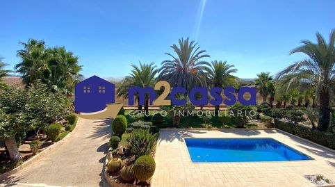 ESPECTACULAR CHALET CON PISCINA EN PURIAS