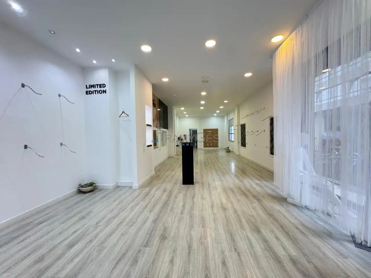 Local comercial en alquiler en CAMELIAS, imagen 6