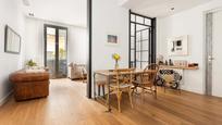 Living room of Apartment for sale in  Barcelona Capital  with Air Conditioner, Parquet flooring and Terrace