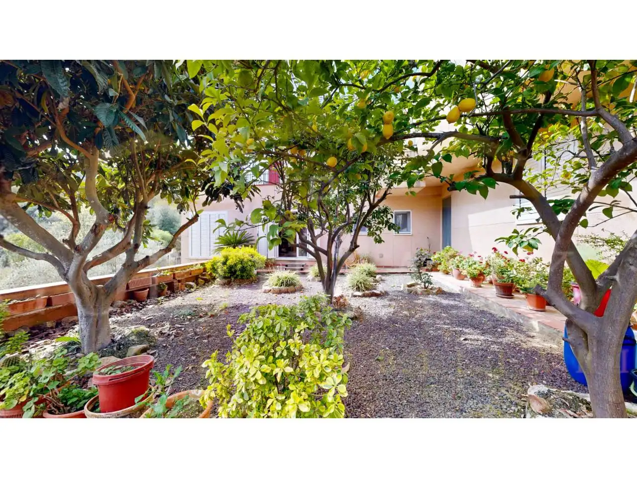 Jardí de Casa o xalet en venda en Corbera de Llobregat amb Aire condicionat, Calefacció i Jardí privat