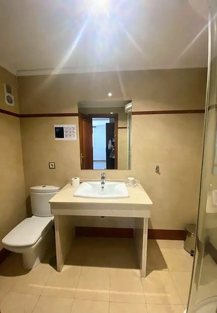 Baño de Oficina de alquiler en Córdoba con Aire acondicionado