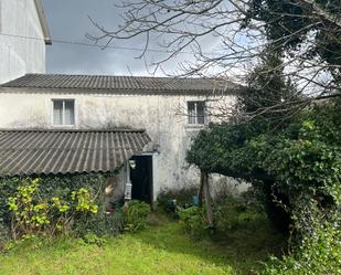 Vista exterior de Casa adosada en venda en Ferrol amb Jardí privat