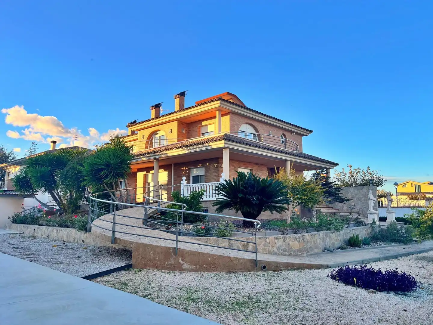 Villa zum Verkauf in Santa Bàrbara