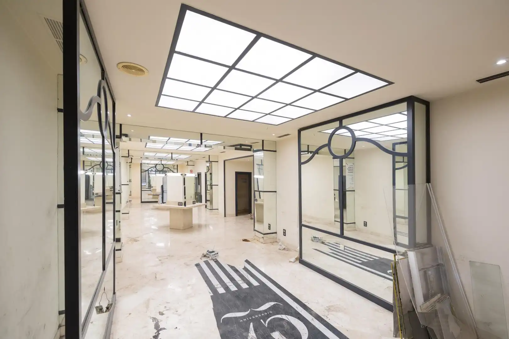 Business premises for sale in Calle Sarabia 17, imagen 2