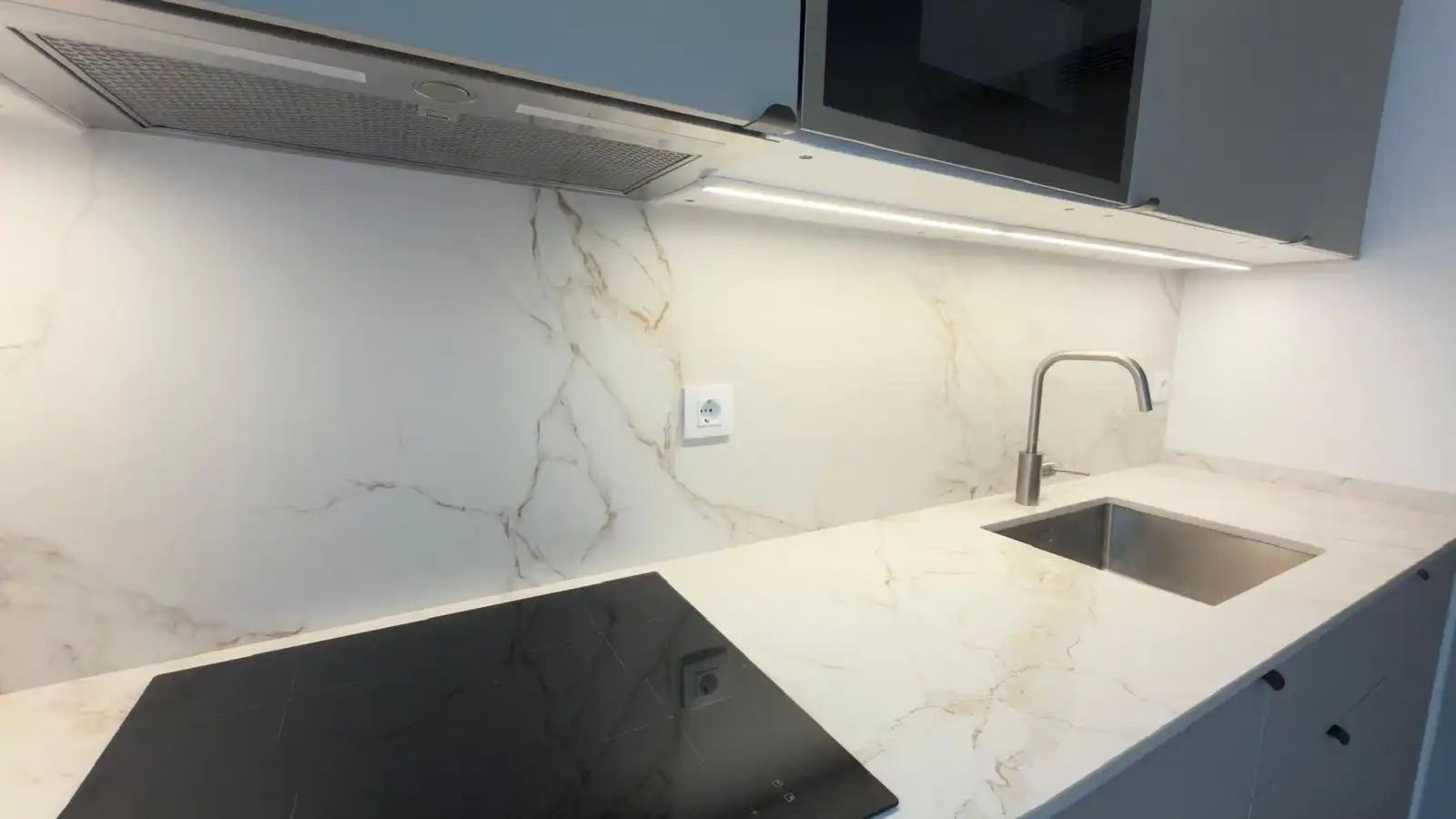 Kitchen of Houses for sale in Alaquàs  with Air Conditioner, Terrace and Furnished