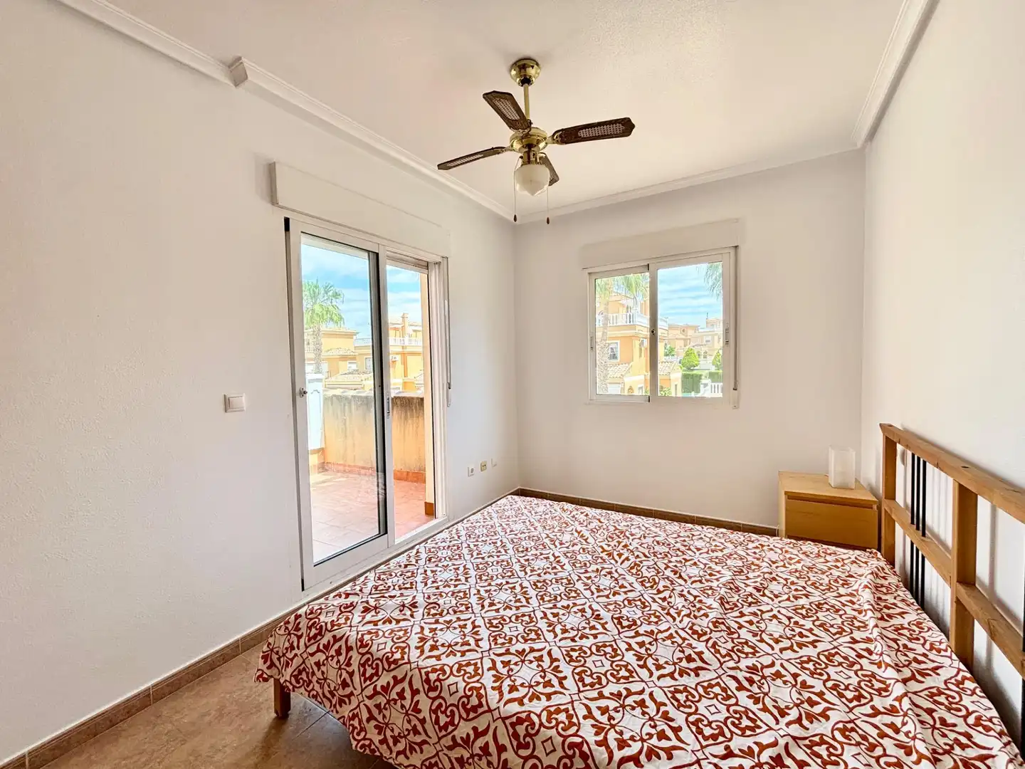 Dormitori de Casa o xalet en venda en Algorfa amb Jardí privat, Terrassa i Moblat