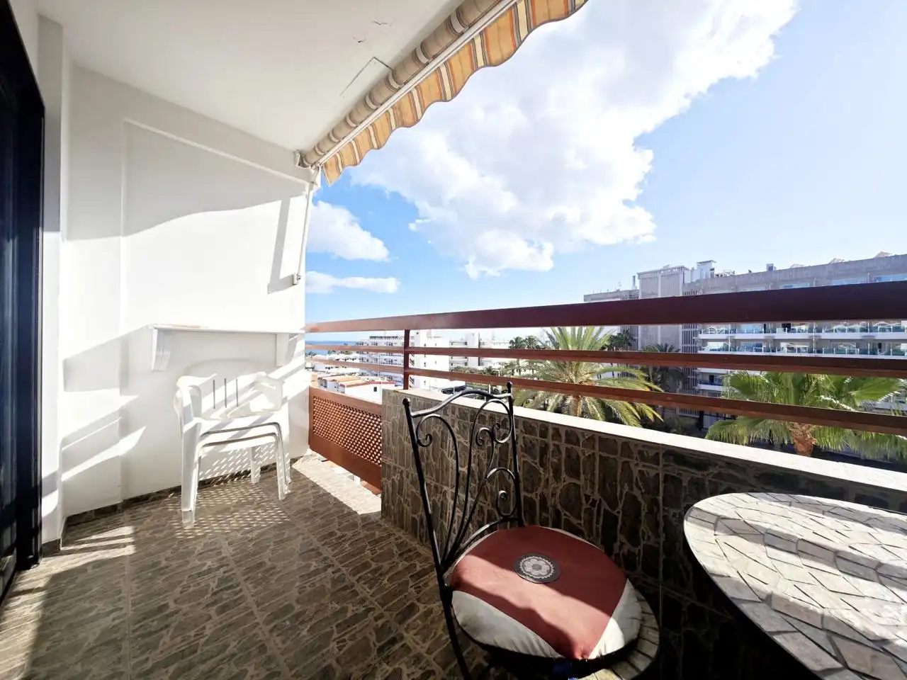 Terrasse von Wohnungen zur Miete in San Bartolomé de Tirajana mit Terrasse, Schwimmbad und Möbliert
