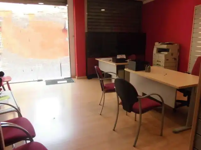 Local comercial en venda a Benicalap, imagen 3