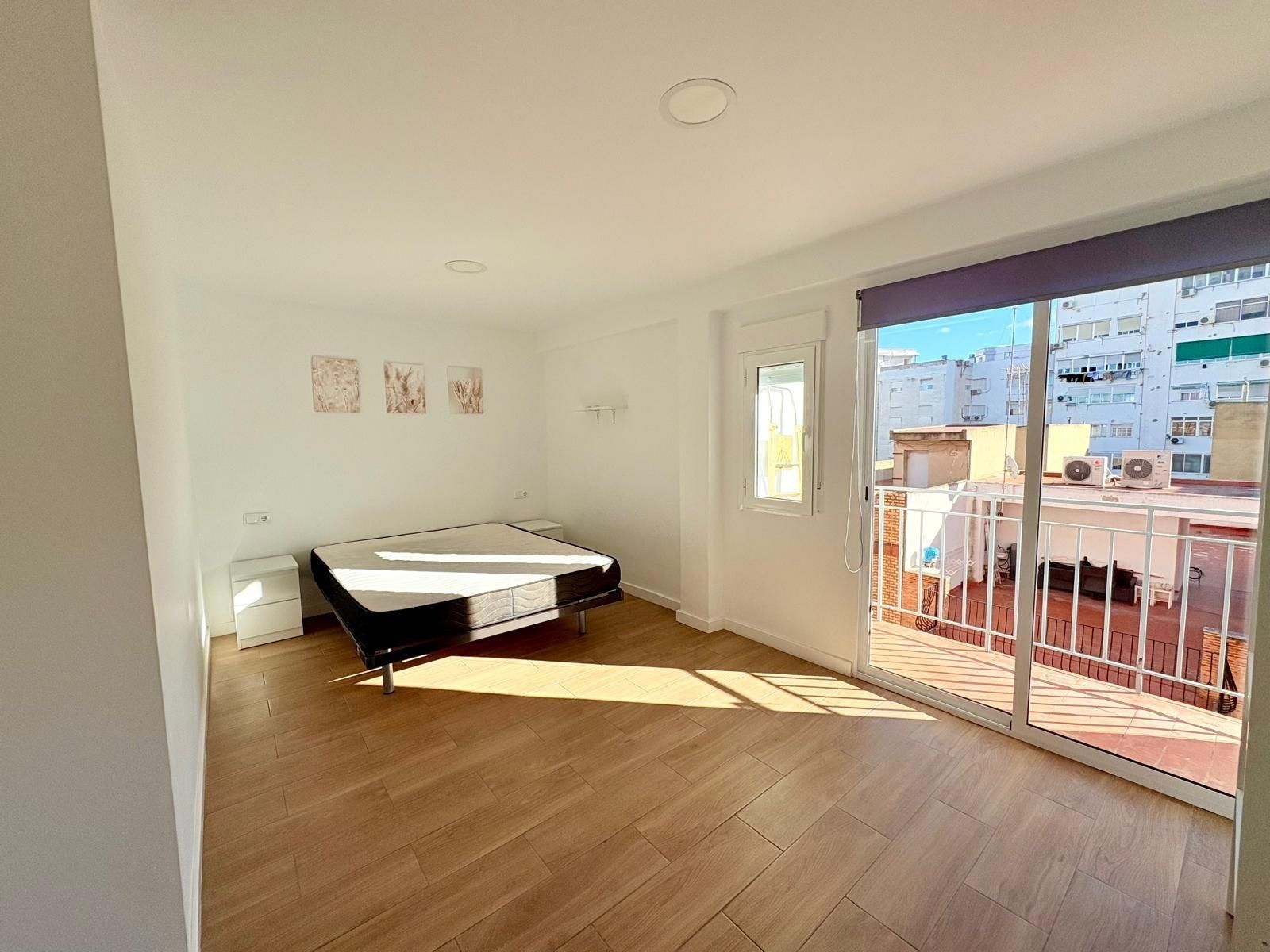 Flat to rent in Calle DOCTOR FLEMING, Silla