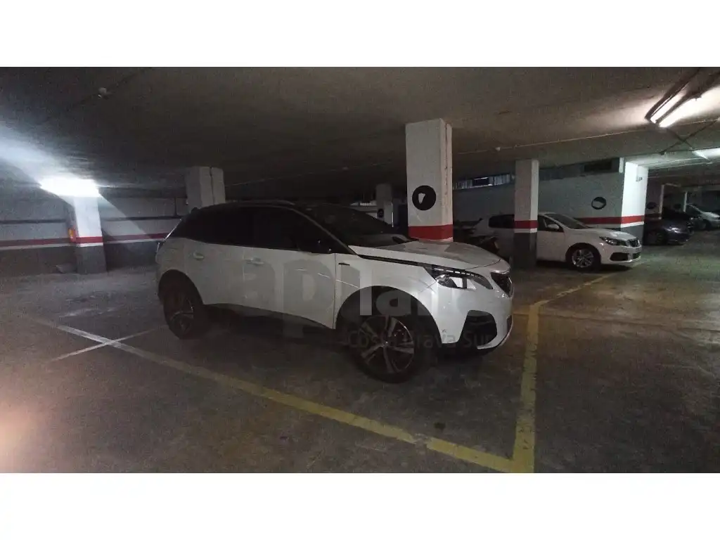 Parking de Apartamento en venta en Lloret de Mar con Calefacción y Piscina