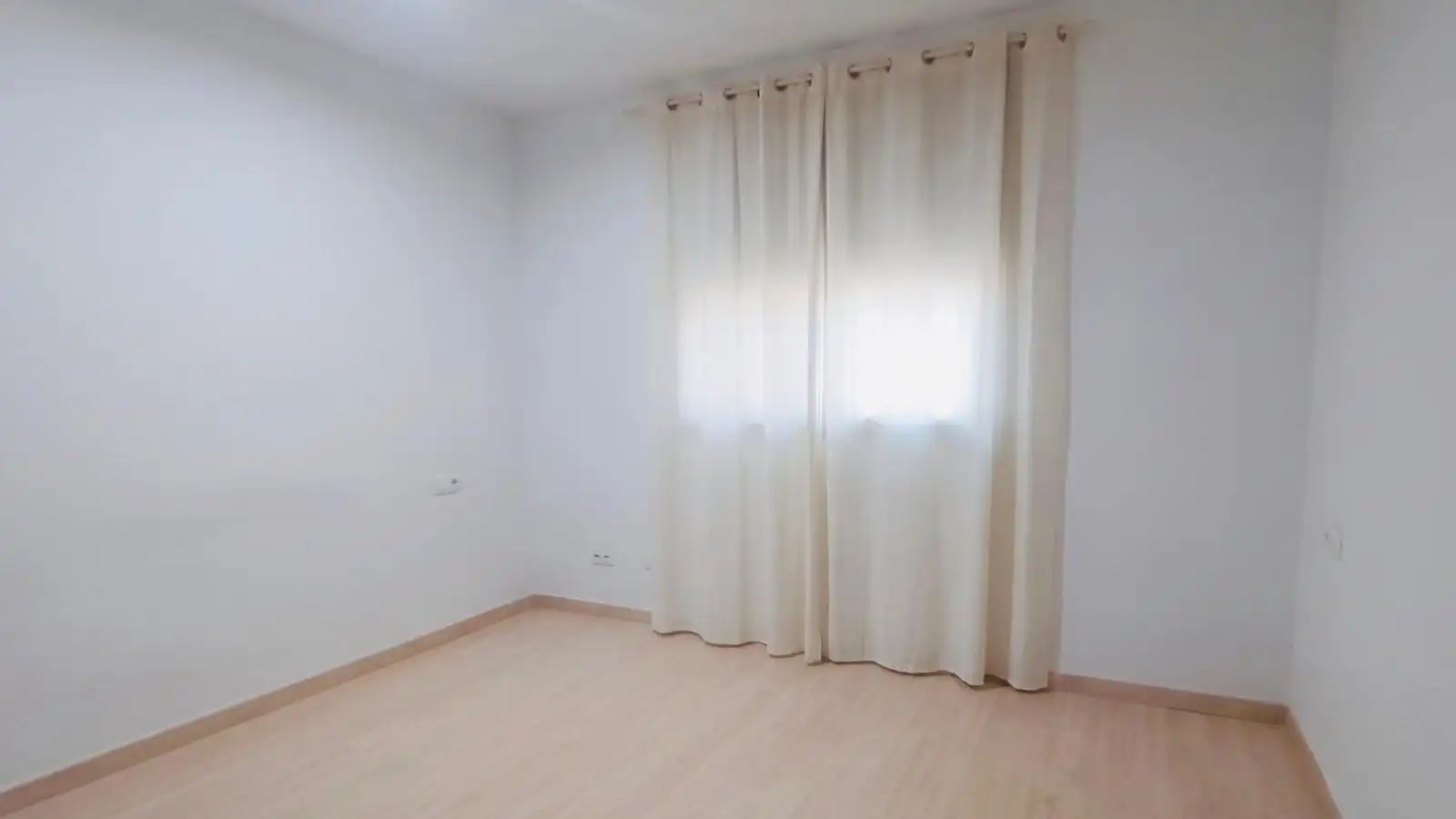 Habitación de Piso en venta en Santa Bàrbara con Aire acondicionado, Horno y Lavadora