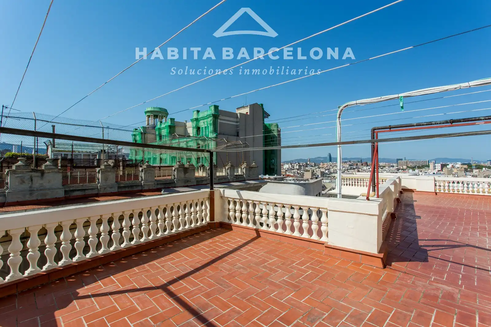 Vista exterior de Piso de alquiler en Barcelona con Aire acondicionado, Calefacción y Parquet