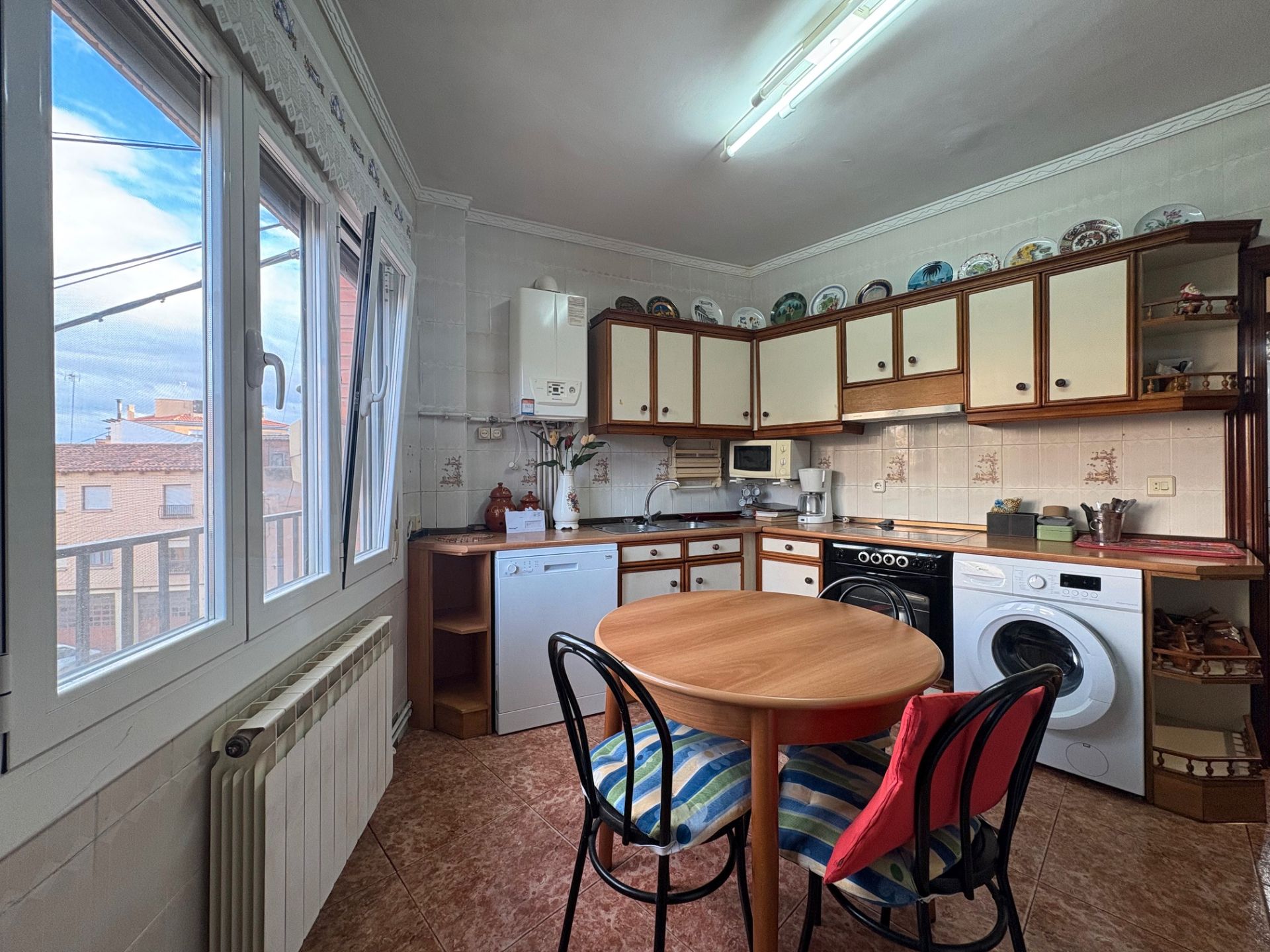 Kitchen of Apartment for sale in Arnedo  with Heating, Storage room and Furnished