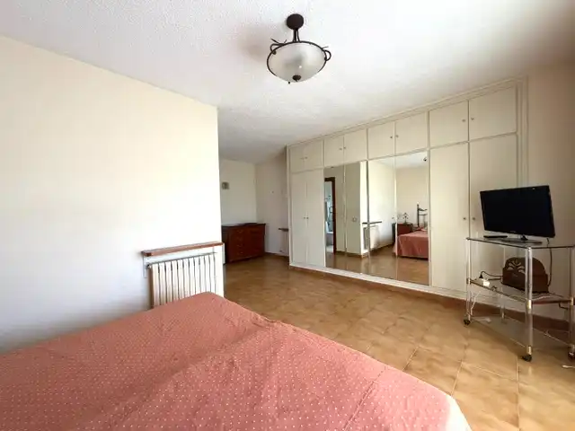 Schlafzimmer von Einfamilien-Reihenhaus zum Verkauf in Vilassar de Dalt mit Klimaanlage, Heizung und Privatgarten