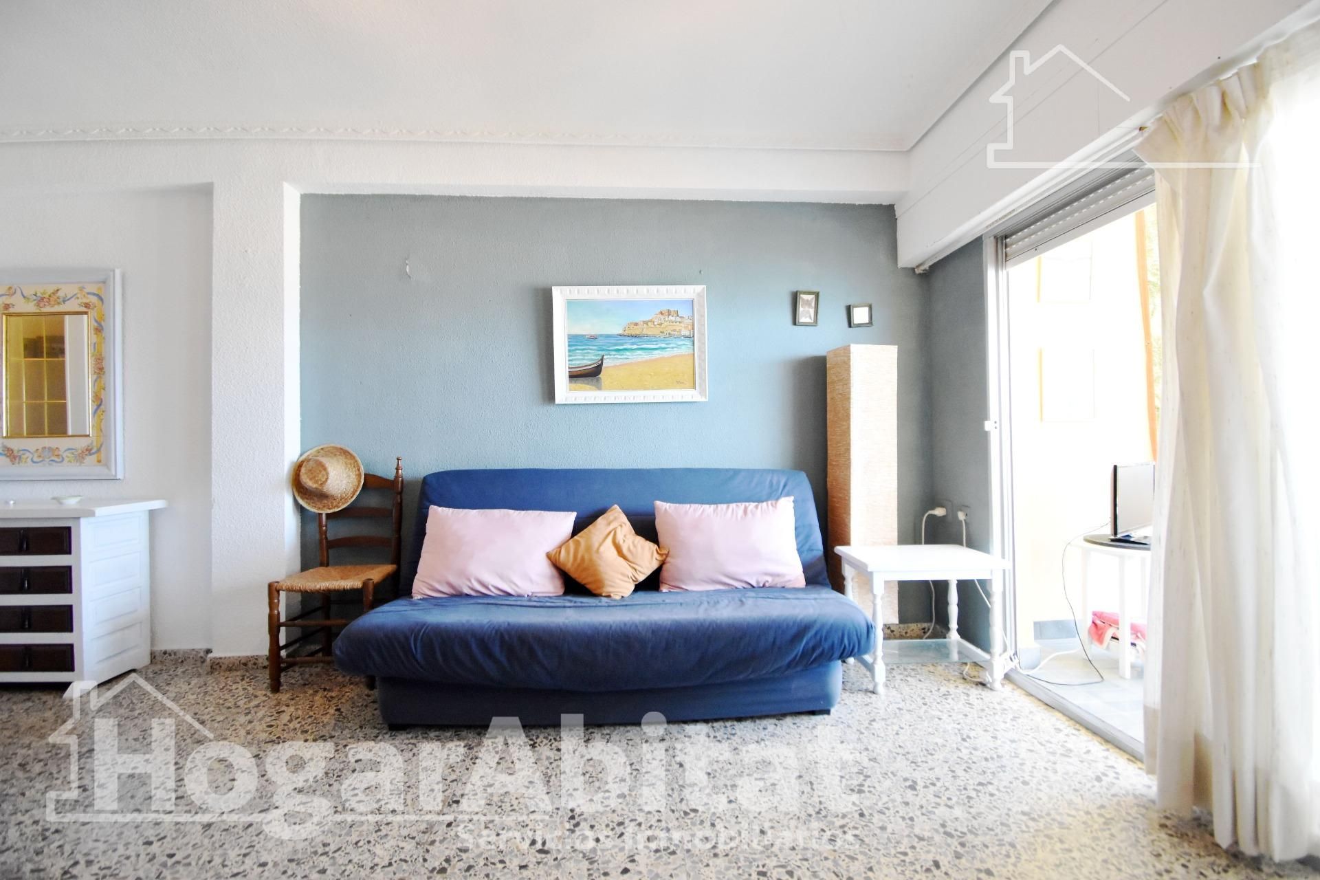 Living room of Flat for sale in Tavernes de la Valldigna  with Terrace and Storage room