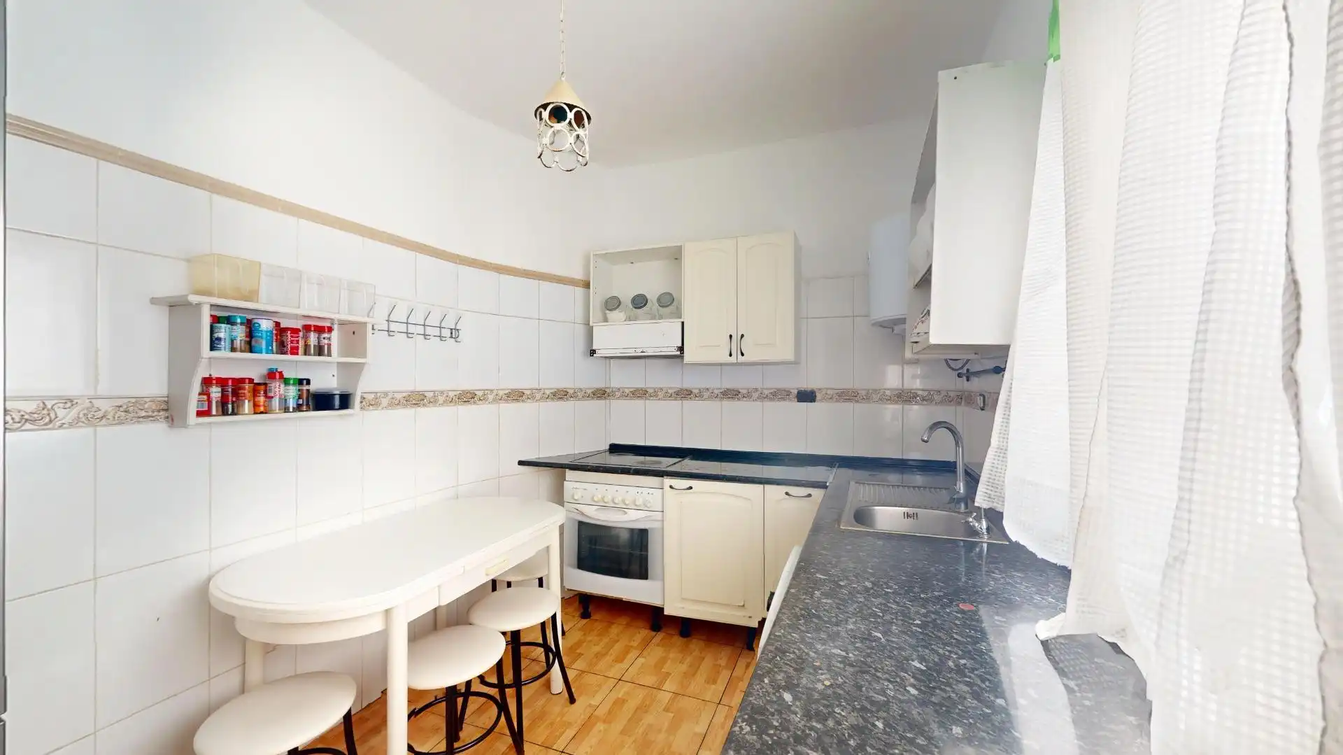 Flat for rent in Calle PINO, 11, La Cuesta -Finca España