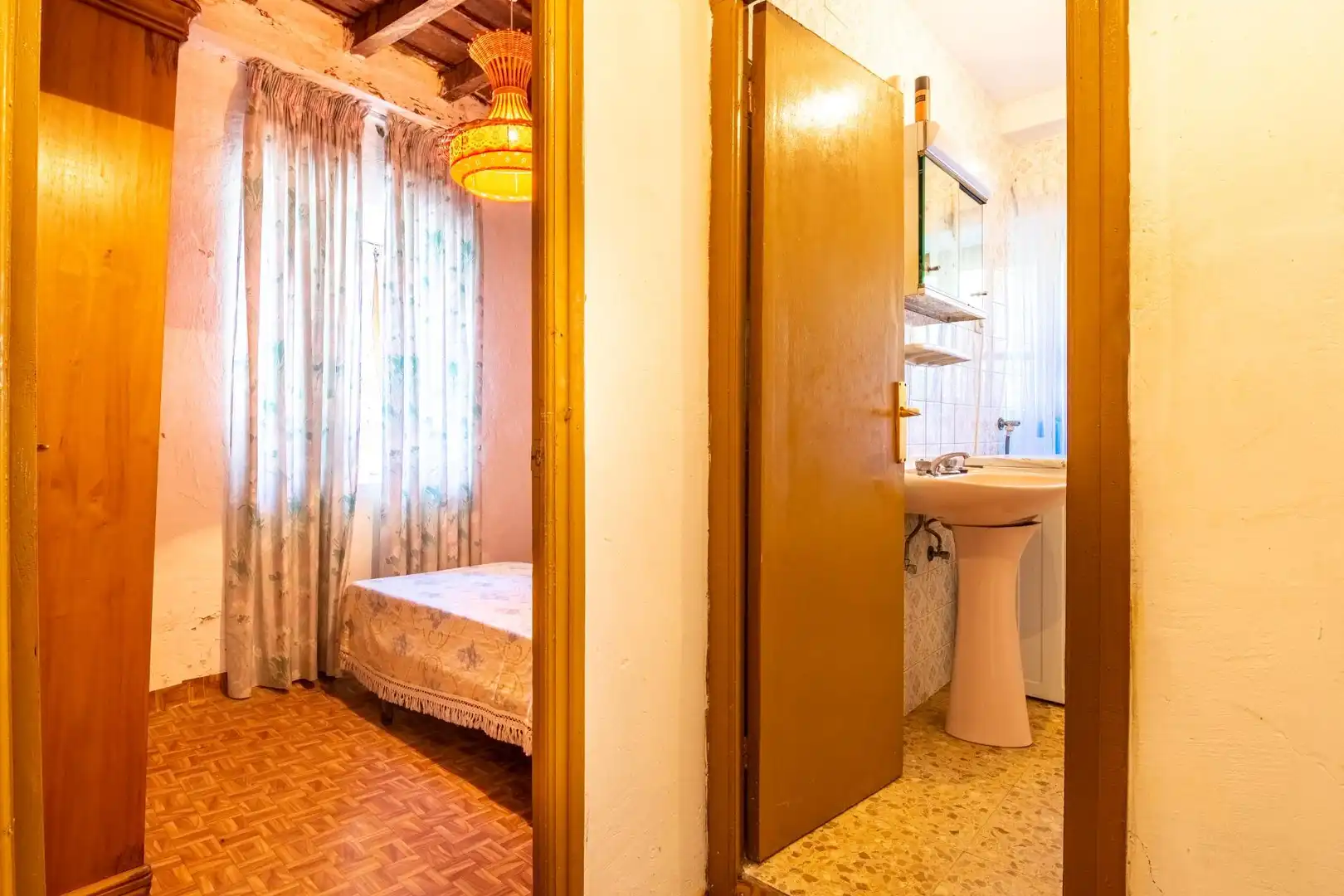 Bedroom of Houses for sale in Vega de Liébana  with Terrace