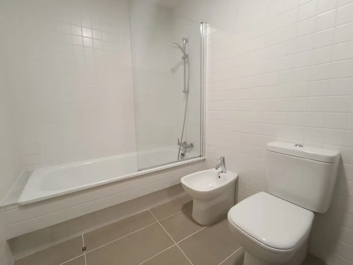 Baño de Piso en venta en Pontevedra Capital  con Calefacción, Horno y Microondas