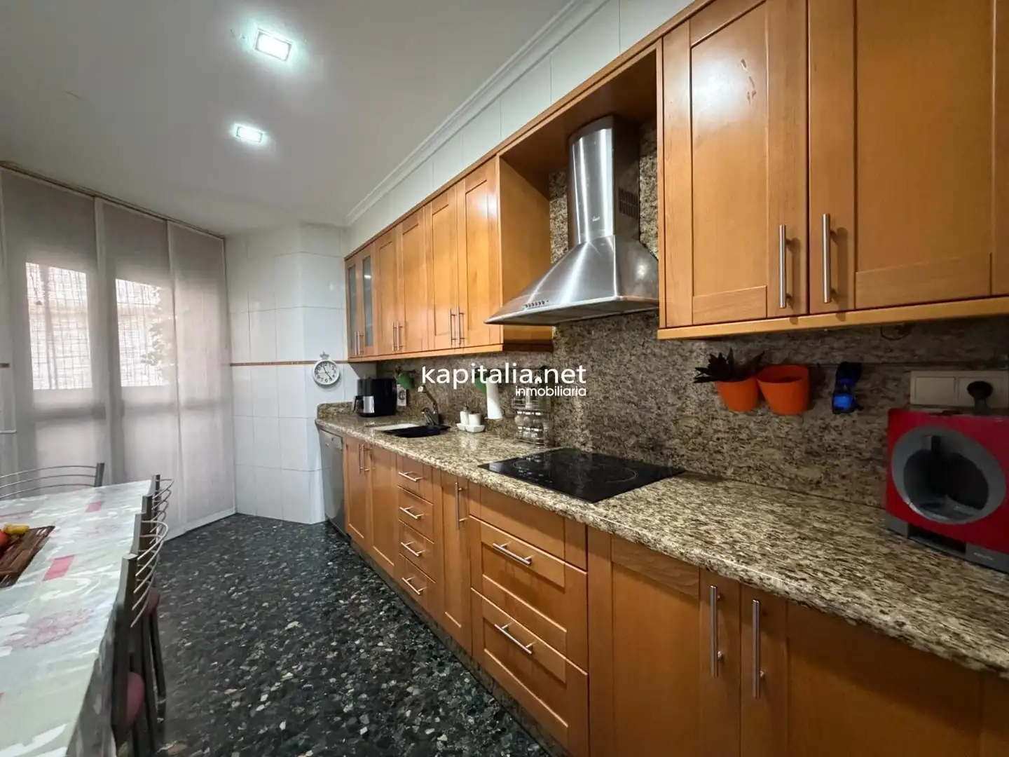 Piso con terraza en venta en Sant Josep - Zona Hospital, imagen 13
