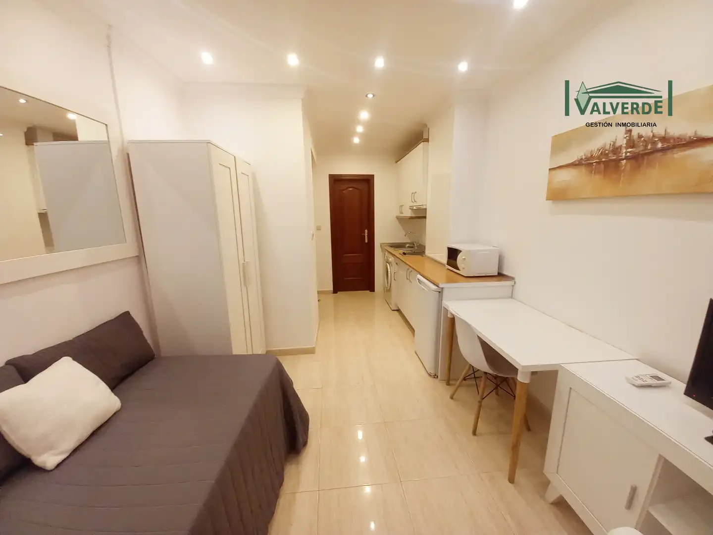 Wohnung zur Miete in Calle Puentezuelas, Centro - Sagrario