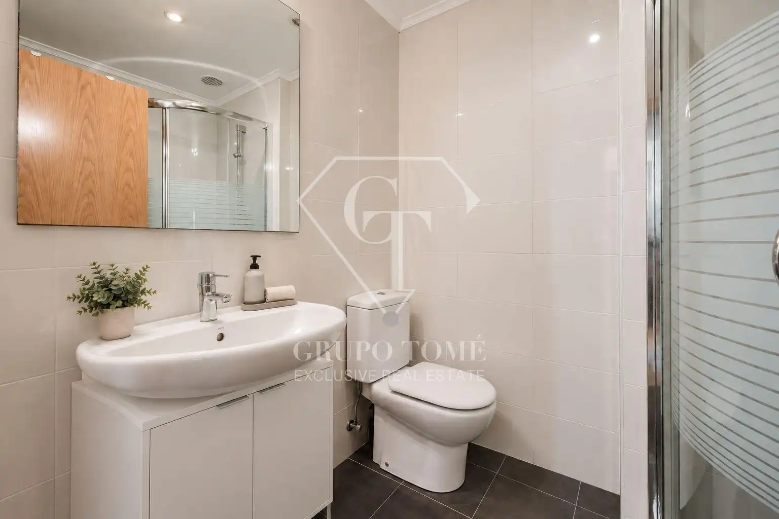 Baño de Casa adosada en venta en Orio con Calefacción, Terraza y Trastero