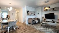 Sala d'estar de Casa adosada en venda en Torrejón de Ardoz amb Aire condicionat