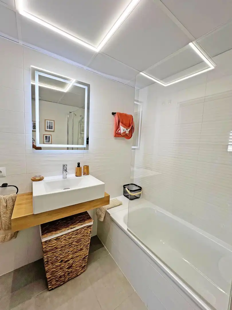 Baño de Apartamento en venta en Valencia con Calefacción, Jardín privado y Terraza