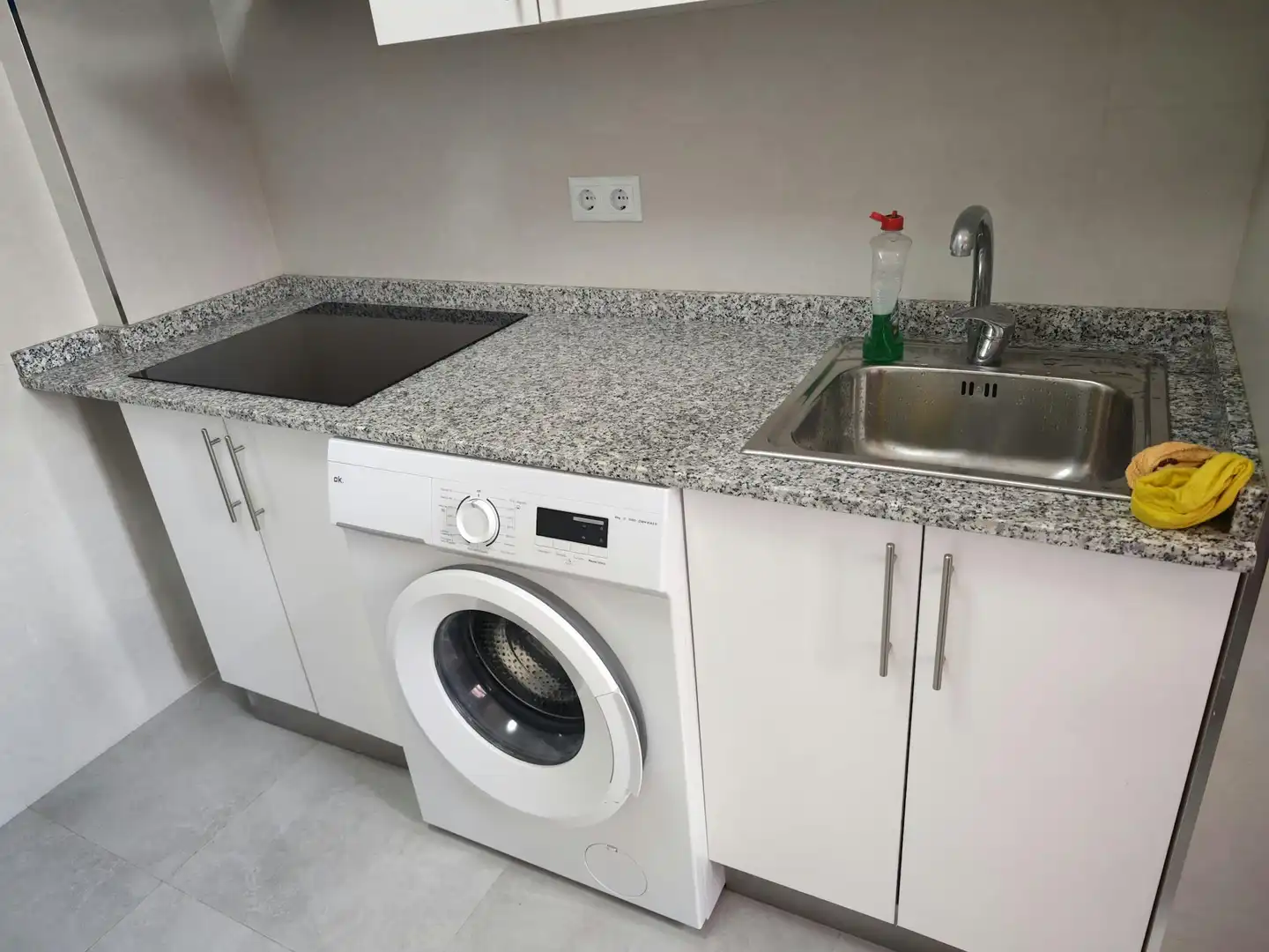 Kitchen of Flat for rent in Madrid  with Air Conditioner, Heating and Furnished
