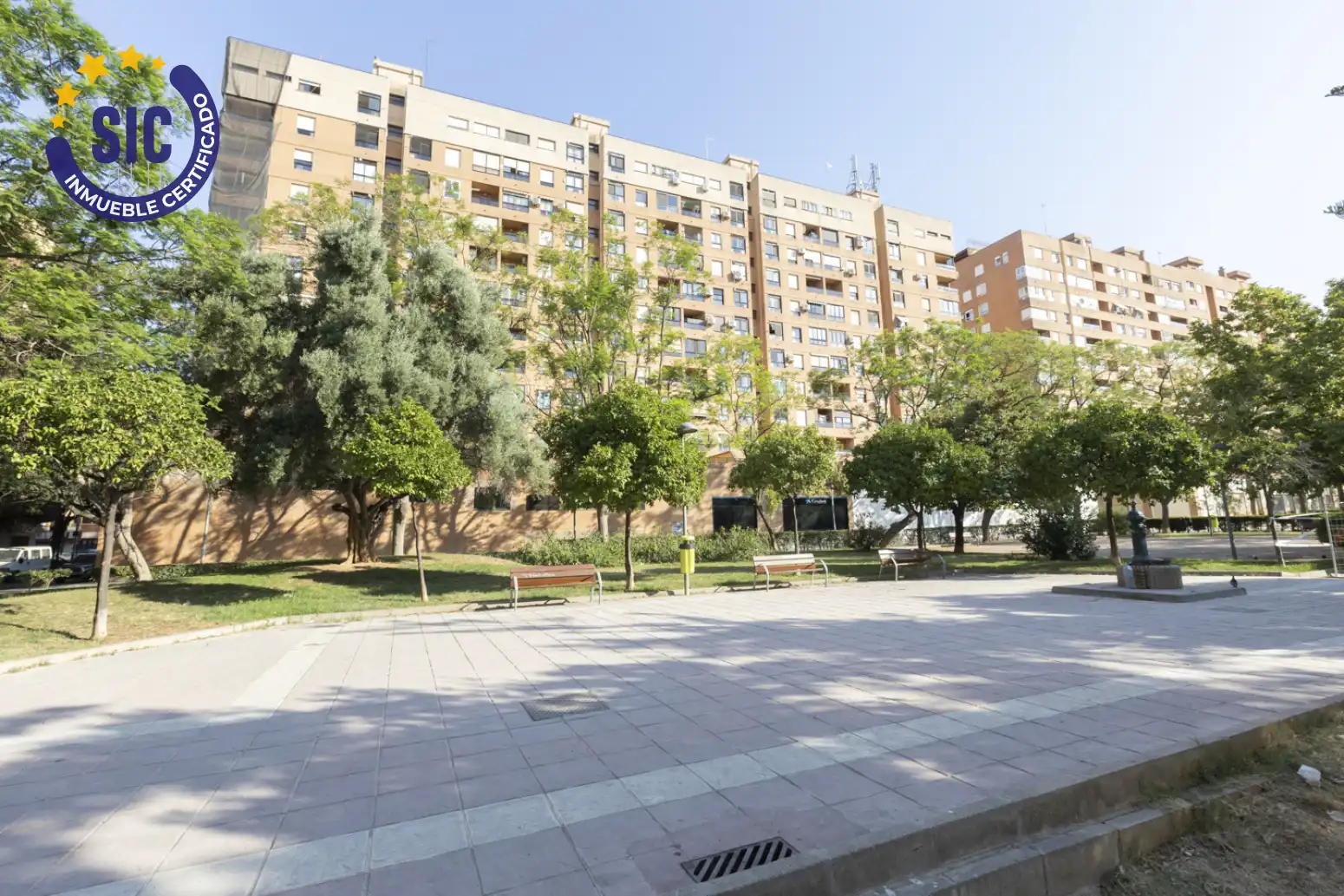 Vista exterior de Pis en venda en Valencia amb Aire condicionat i Balcó