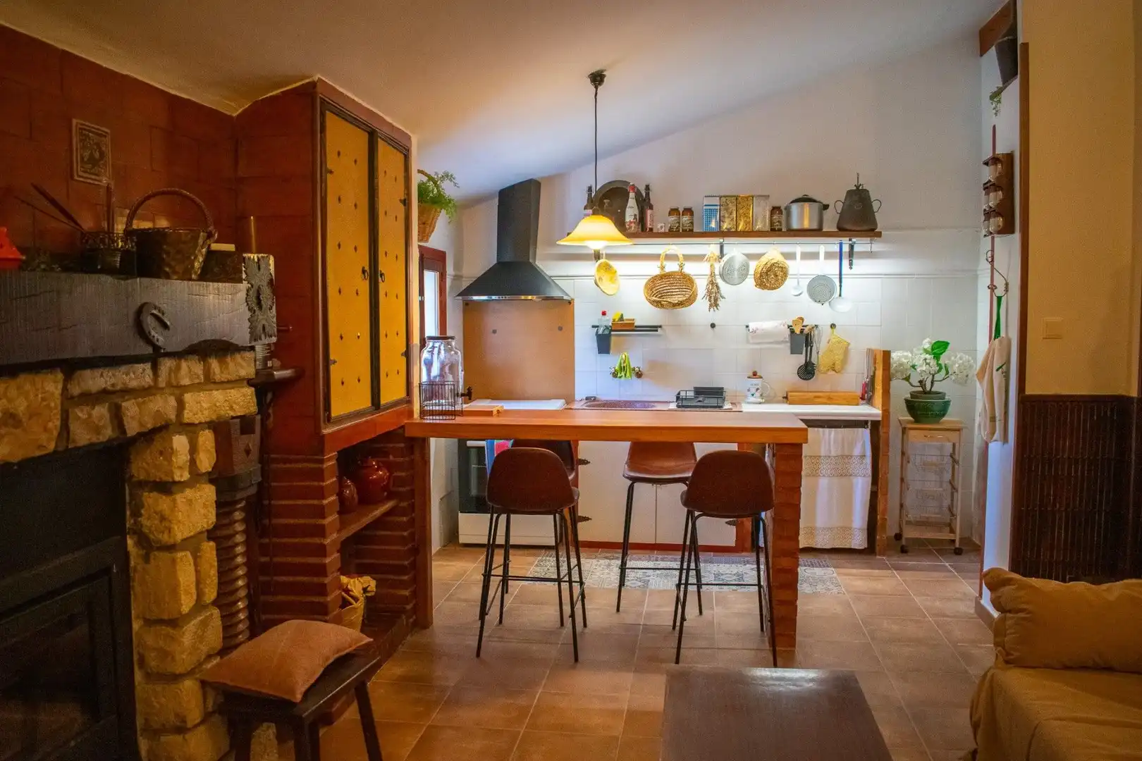 Cuina de Casa o xalet en venda en Onil amb Jardí privat, Terrassa i Traster