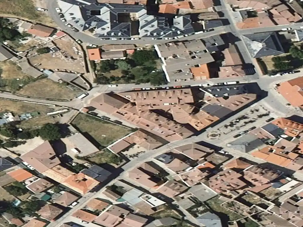 Xalet en venda a PL. CARPINTEROS 11 Sótano 2 00056