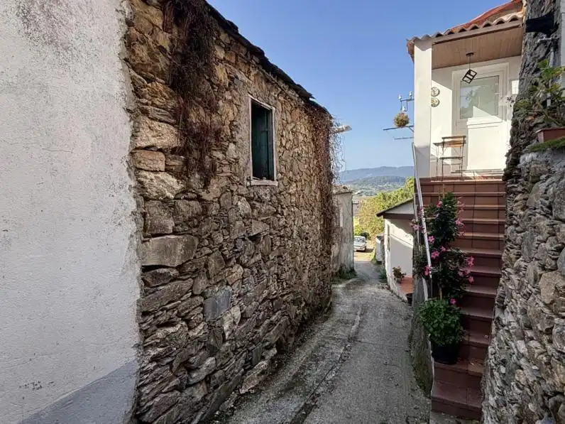 Terraced house with garden for sale in Ortigueira, imagen 2