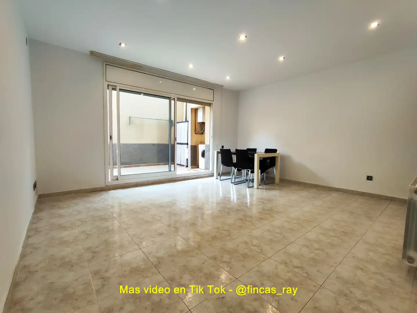 Sala de estar de Piso en venta en La Garriga con Calefacción y Horno