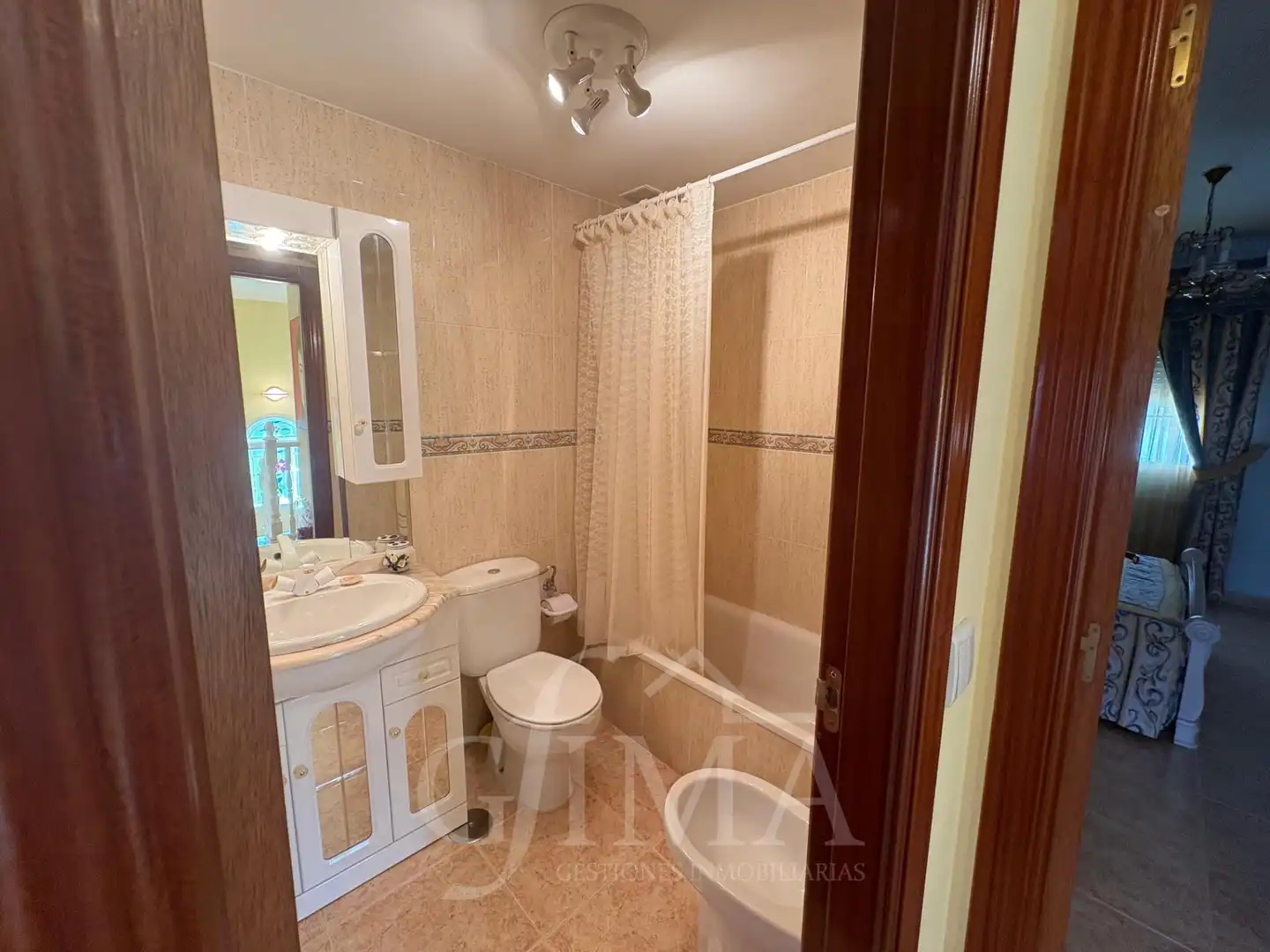Bathroom of Detached homes for sale in Ciudad Real  with Air Conditioner, Heating and Terrace