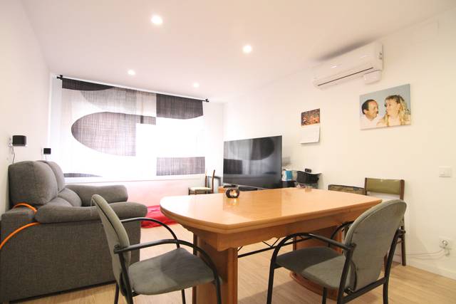 Planta baja en Venta en Nucli Urbà